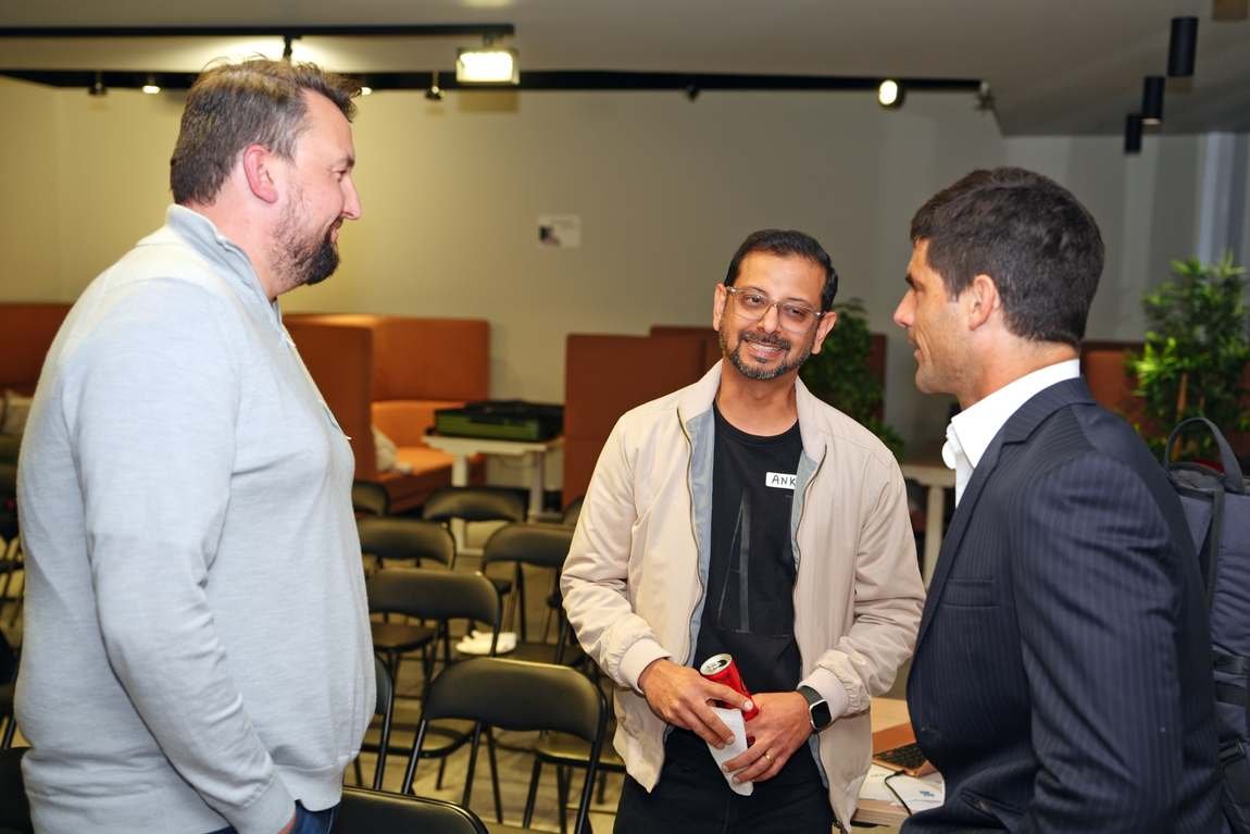 PeopleHaus networking